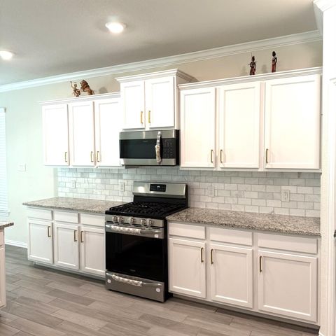 15823 Vanderpool River Drive, Cypress, TX 77433
