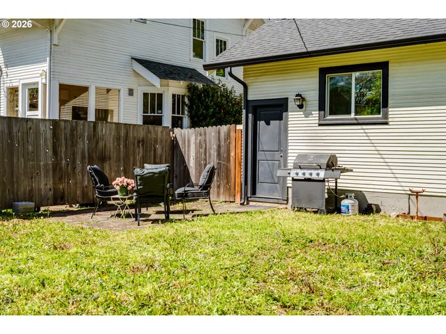 570 W 8TH Ave, Eugene, OR 97401