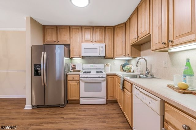 110 Barrister Dr 110, Butler Boro, NJ 07405