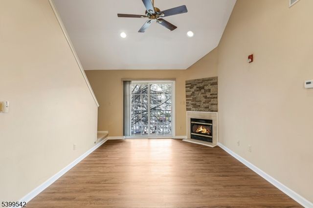 110 Barrister Dr 110, Butler Boro, NJ 07405