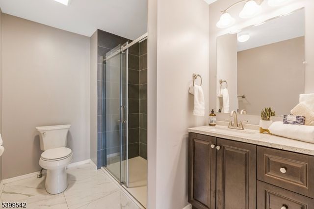 110 Barrister Dr 110, Butler Boro, NJ 07405