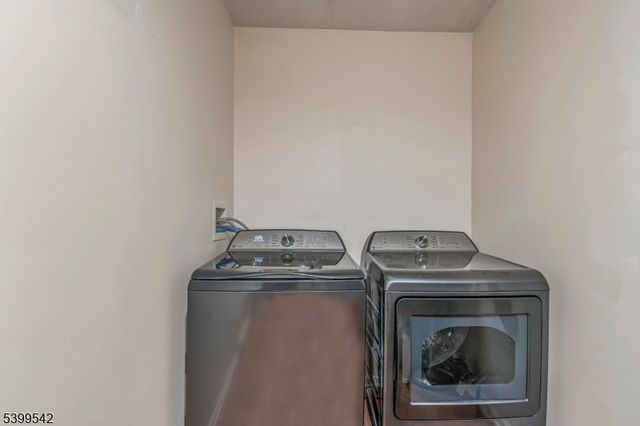 110 Barrister Dr 110, Butler Boro, NJ 07405