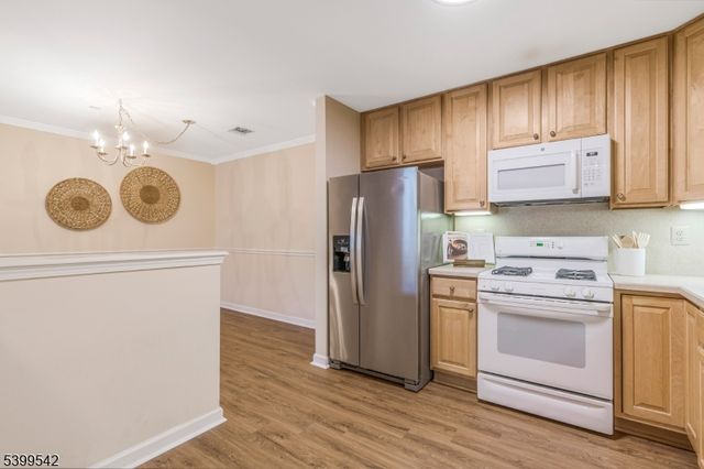 110 Barrister Dr 110, Butler Boro, NJ 07405