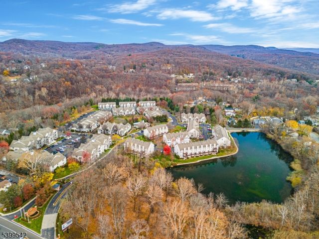 110 Barrister Dr 110, Butler Boro, NJ 07405