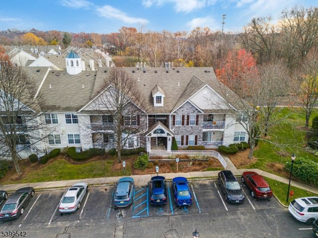 110 Barrister Dr 110, Butler Boro, NJ 07405