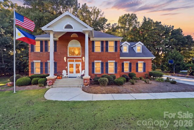 1121 Hillshire Meadow Drive, Matthews, NC 28105