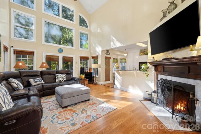 1121 Hillshire Meadow Drive, Matthews, NC 28105