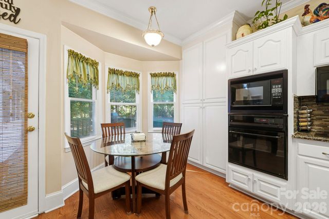 1121 Hillshire Meadow Drive, Matthews, NC 28105