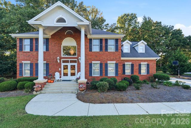 1121 Hillshire Meadow Drive, Matthews, NC 28105