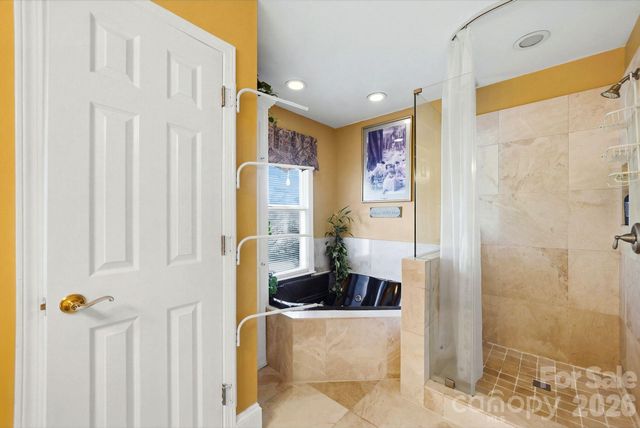1121 Hillshire Meadow Drive, Matthews, NC 28105