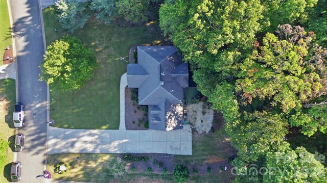 1121 Hillshire Meadow Drive, Matthews, NC 28105