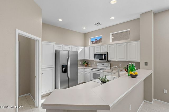 13853 N Lobelia Way, Oro Valley, AZ 85755