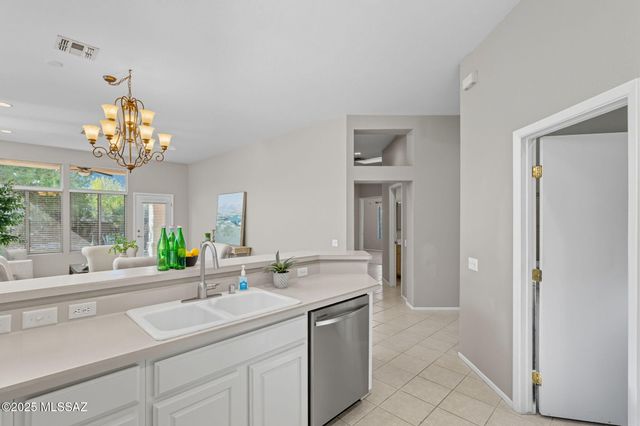 13853 N Lobelia Way, Oro Valley, AZ 85755