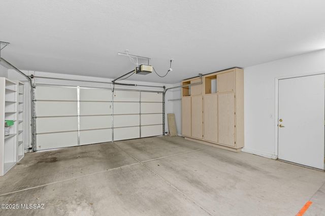 13853 N Lobelia Way, Oro Valley, AZ 85755