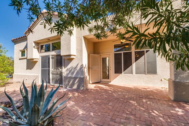 13853 N Lobelia Way, Oro Valley, AZ 85755