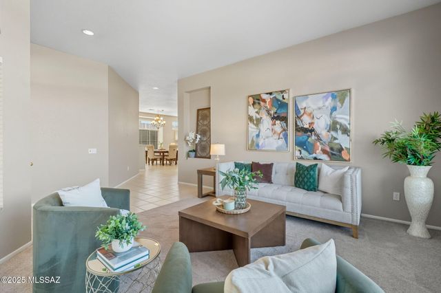 13853 N Lobelia Way, Oro Valley, AZ 85755