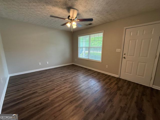 6132 Ruth Street SW, Covington, GA 30014
