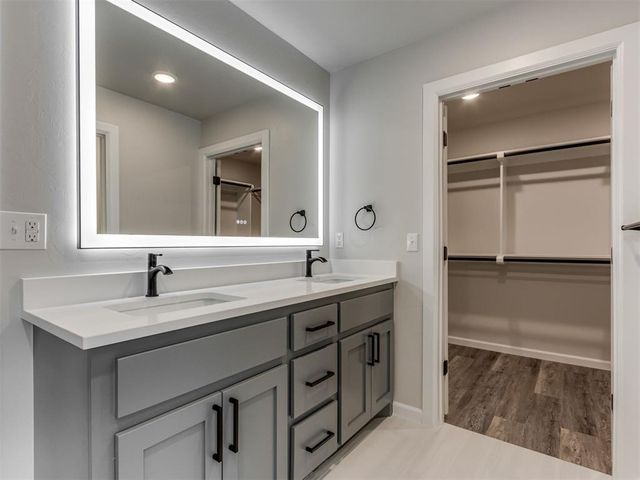 2324 Parkland Way, Norman, OK 73069