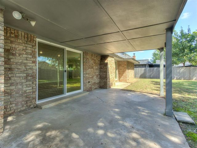 2324 Parkland Way, Norman, OK 73069