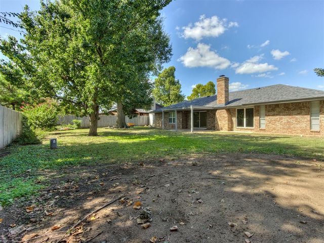 2324 Parkland Way, Norman, OK 73069