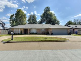 2324 Parkland Way, Norman, OK 73069