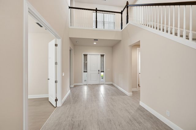 9334 Crestview Circle, Palm Beach Gardens, FL 33412