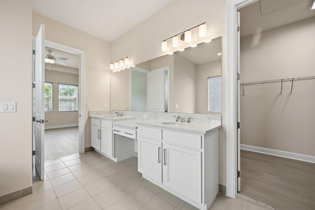 9334 Crestview Circle, Palm Beach Gardens, FL 33412