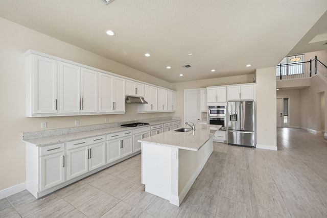 9334 Crestview Circle, Palm Beach Gardens, FL 33412