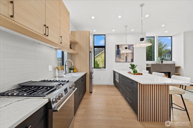 2405 E Fir Street, Seattle, WA 98122