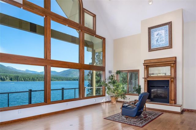 10 Northshore Drive, Troy, MT 59935