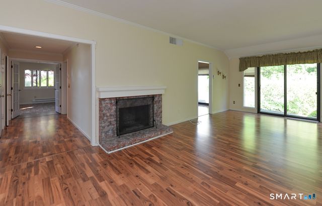 738 Heritage Village A, Southbury, CT 06488