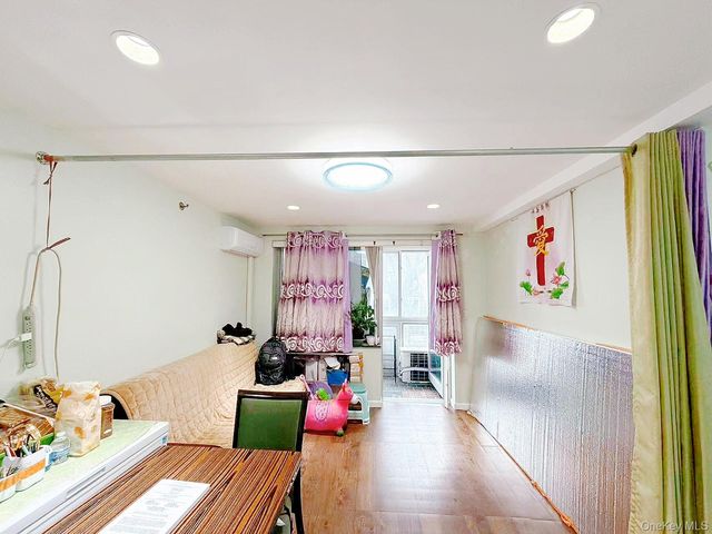 132-03 Sanford Avenue 2D, Flushing, NY 11355