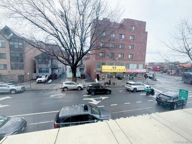 132-03 Sanford Avenue 2D, Flushing, NY 11355