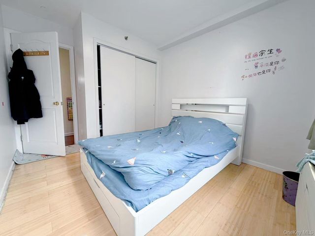 132-03 Sanford Avenue 2D, Flushing, NY 11355