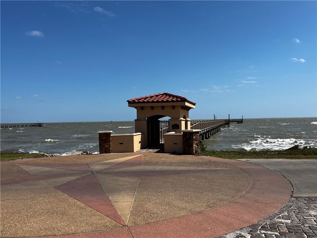 2110 Royal Oaks, Fulton, TX 78358