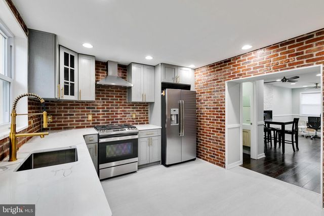 1903 S WARNOCK ST, Philadelphia, PA 19148