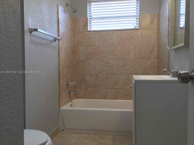 2110 NW 185th Ter, Miami Gardens, FL 33056