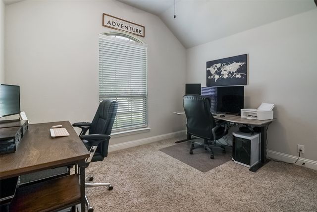 201 Providence Drive, Van Alstyne, TX 75495