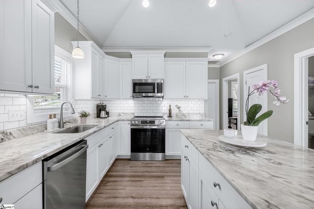 226 Stone River Way, Taylors, SC 29687