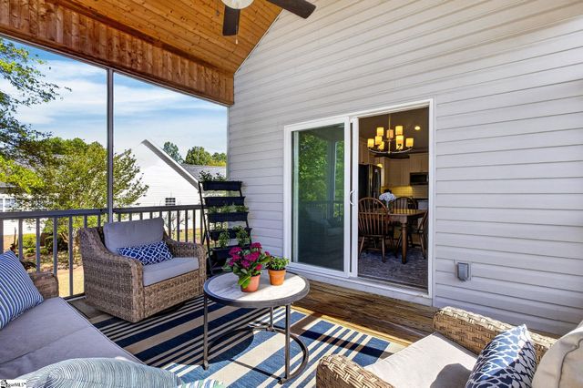 226 Stone River Way, Taylors, SC 29687