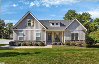 226 Stone River Way, Taylors, SC 29687