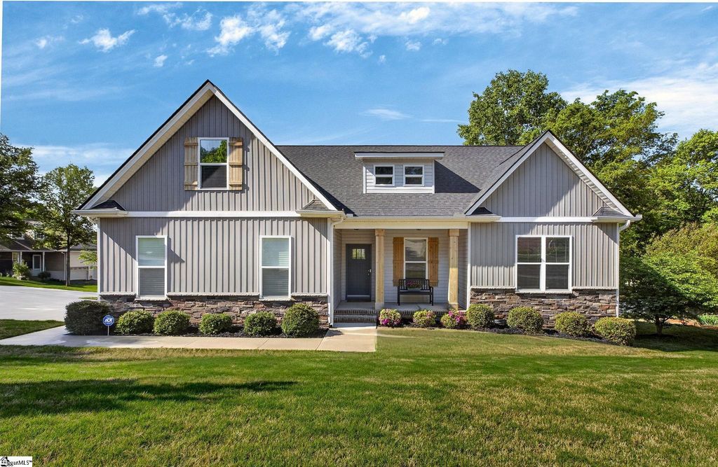 226 Stone River Way, Taylors, SC 29687