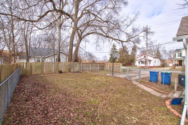2895 Schaeffer Street, Saginaw, MI 48604