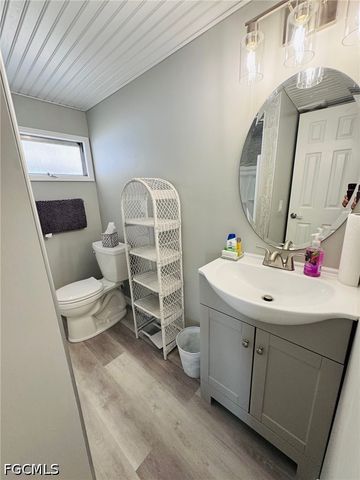 11321 Bougainvillea LN, Fort Myers Beach, FL 33931