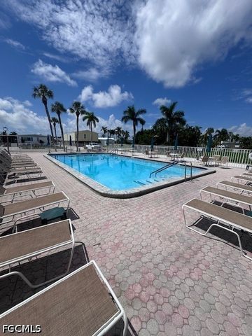 11321 Bougainvillea LN, Fort Myers Beach, FL 33931