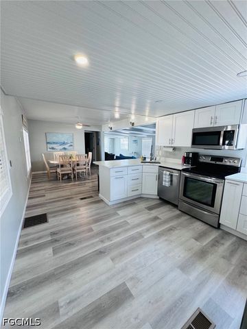 11321 Bougainvillea LN, Fort Myers Beach, FL 33931