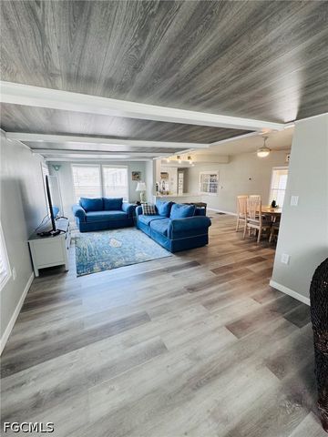 11321 Bougainvillea LN, Fort Myers Beach, FL 33931
