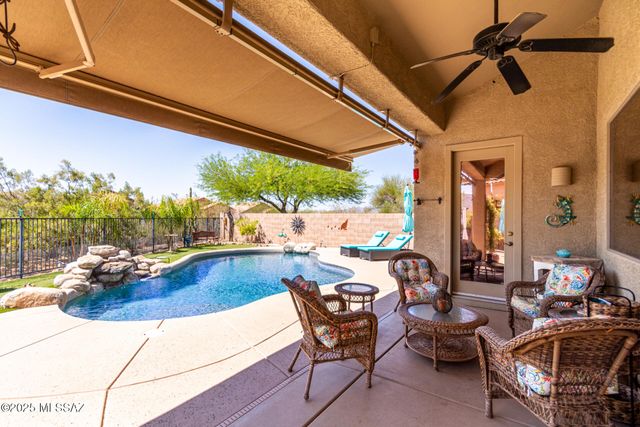 8133 N High Branch Drive, Tucson, AZ 85743