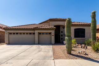 8133 N High Branch Drive, Tucson, AZ 85743