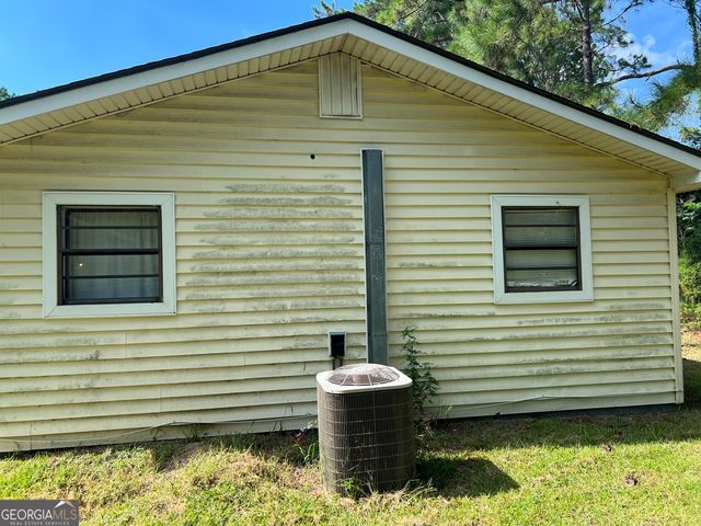 792 Michael Street, Metter, GA 30439